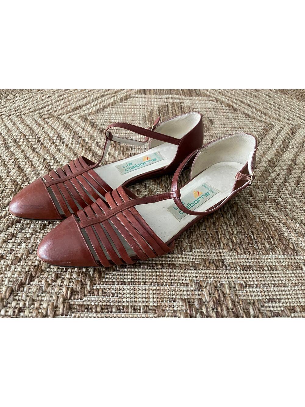 Vtg. Liz Claiborne T-Strap Sandals Brown Leather Made in Spain SZ 6.5